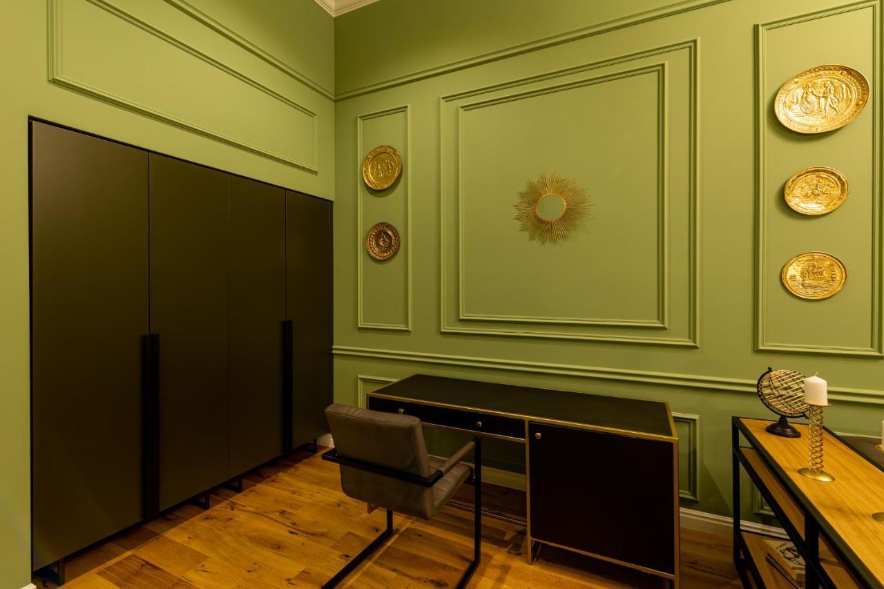 Boutique Hotel Cocosul De Aur Târgu-Mureş Екстериор снимка