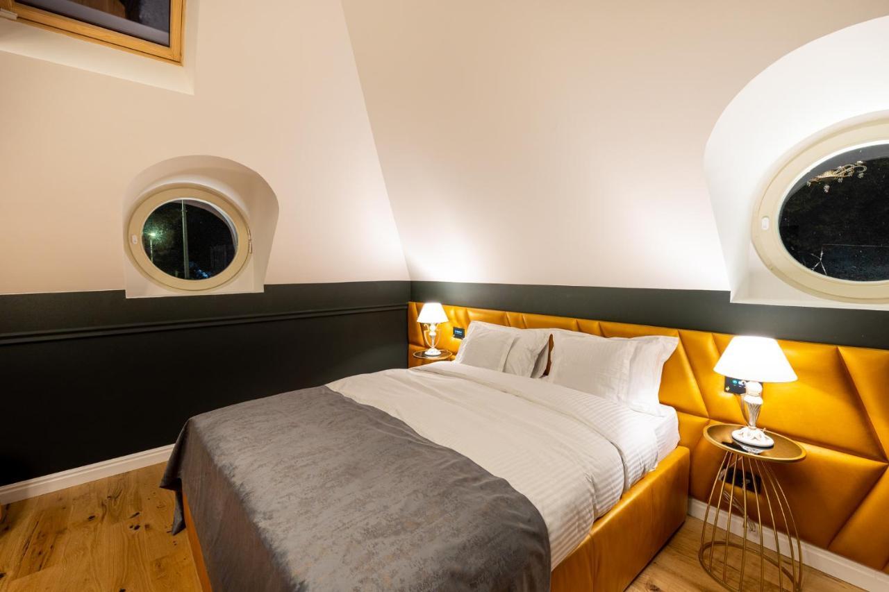 Boutique Hotel Cocosul De Aur Târgu-Mureş Екстериор снимка