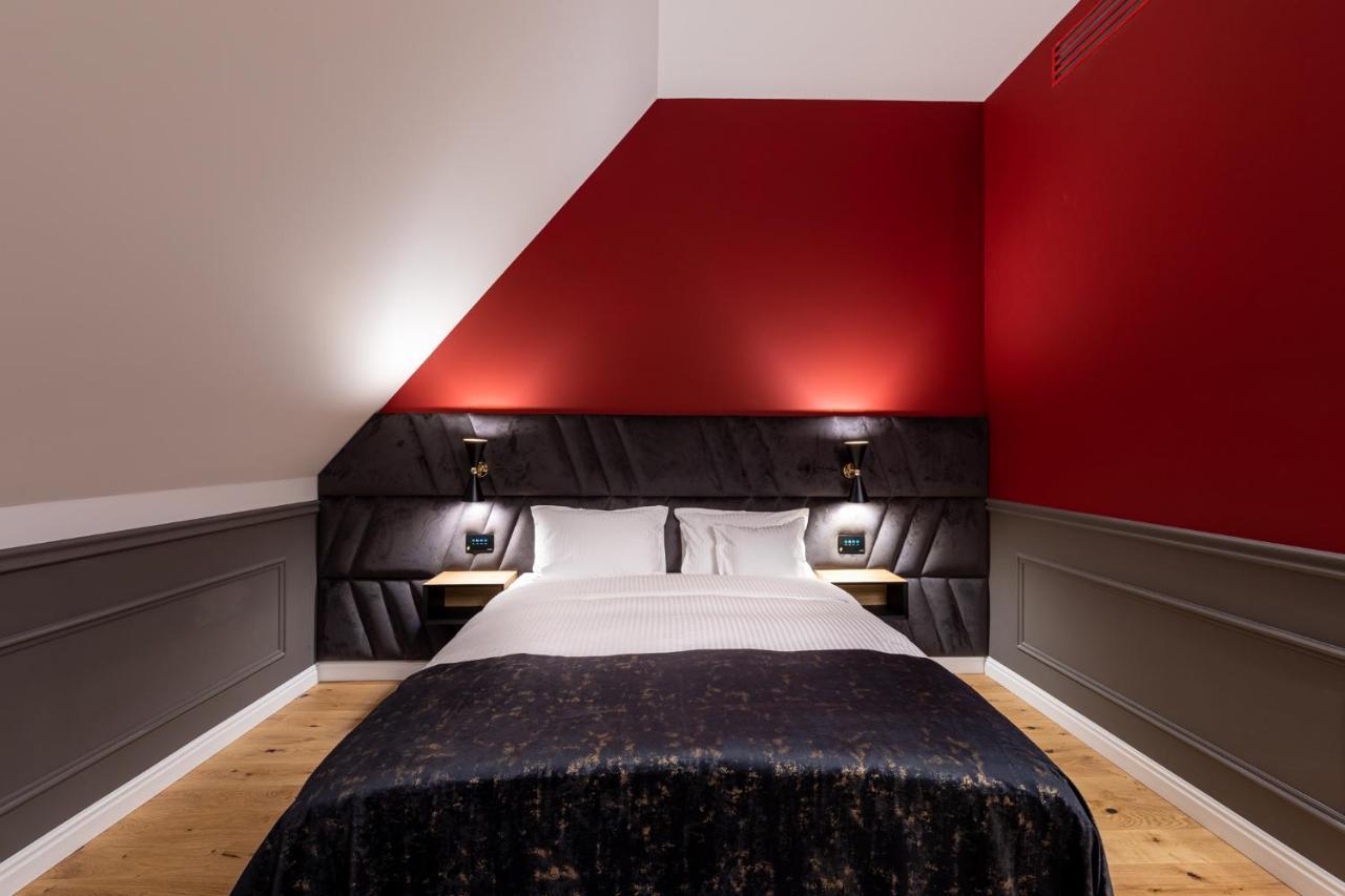 Boutique Hotel Cocosul De Aur Târgu-Mureş Екстериор снимка