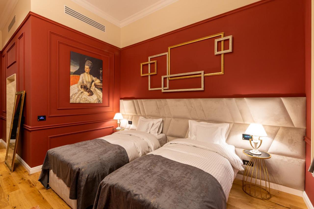 Boutique Hotel Cocosul De Aur Târgu-Mureş Екстериор снимка