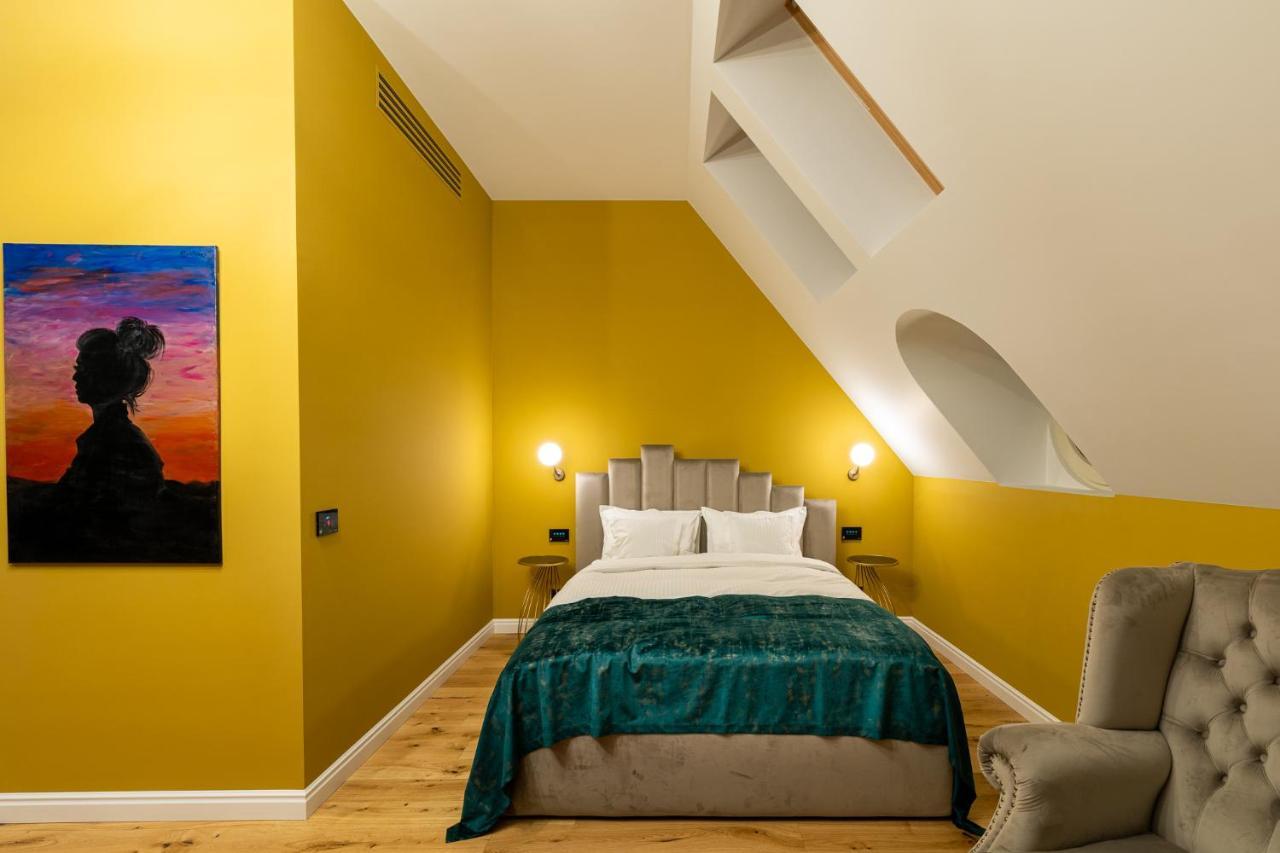Boutique Hotel Cocosul De Aur Târgu-Mureş Екстериор снимка