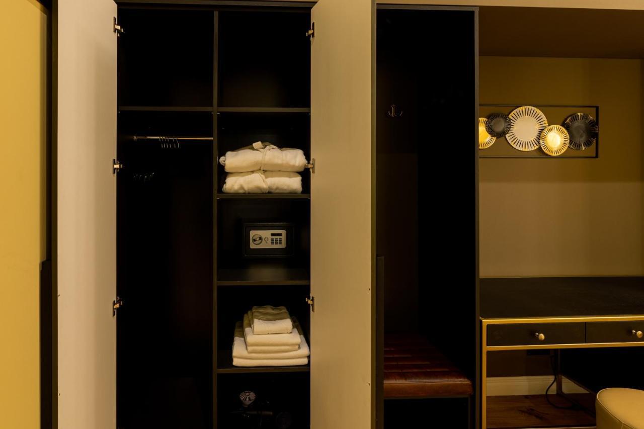 Boutique Hotel Cocosul De Aur Târgu-Mureş Екстериор снимка