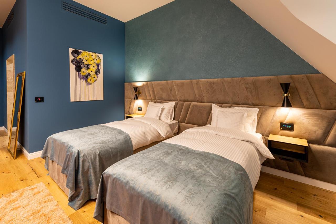 Boutique Hotel Cocosul De Aur Târgu-Mureş Екстериор снимка